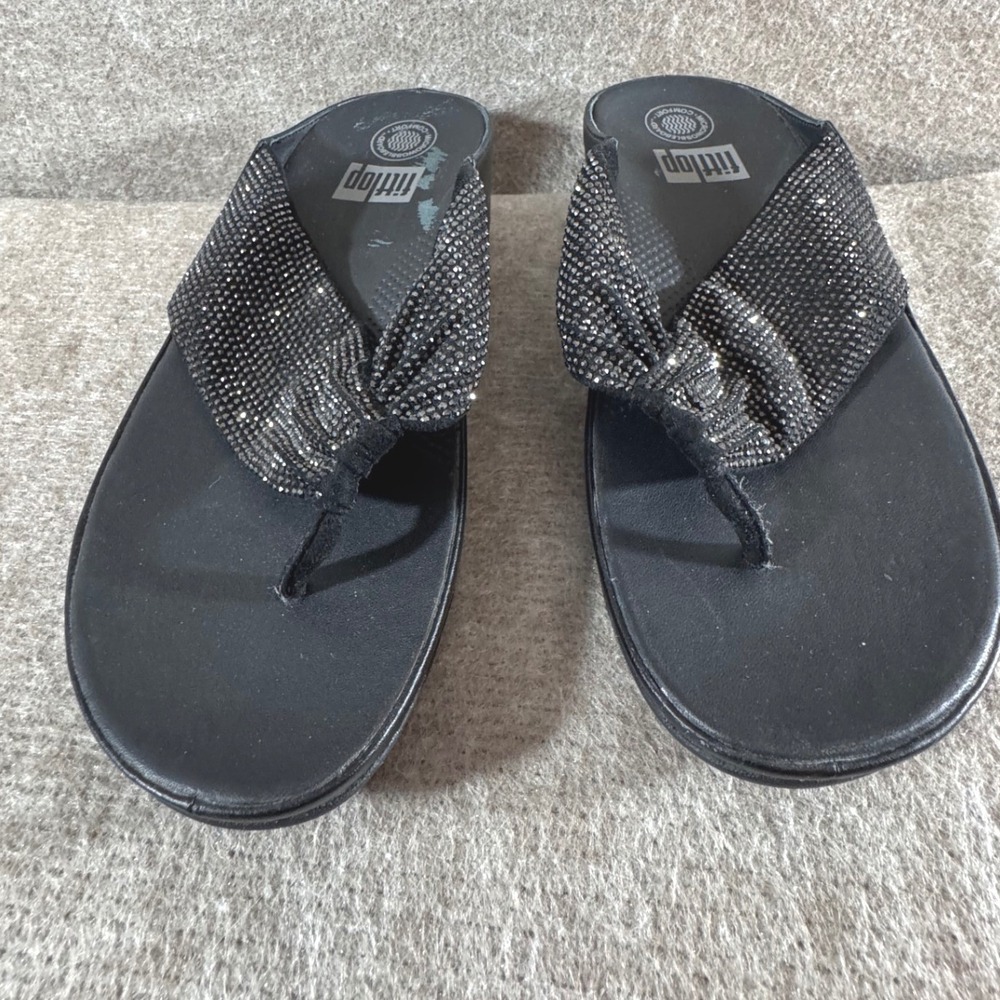 FitFlop Rokkit Sandals Women 7 Black Rhinestone Crystal Microwobbleboard Thong